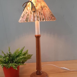 vintage Ikea table lamp in pine wood with pleated shade &#39;80