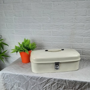 Vintage Brabantia bread bin tetro