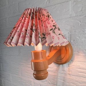 Danish Wallight Pine with shade vimtage