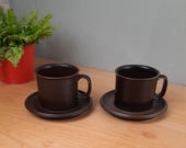 set van 2 grote mokken met schotel Arabia Ruska vintage