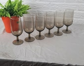 Set van 6 rookglas bierglazen Arcoroc France 1980s bruine vintage glazen op voet voor bier, housewarming, mancave, retro Thanksgiving