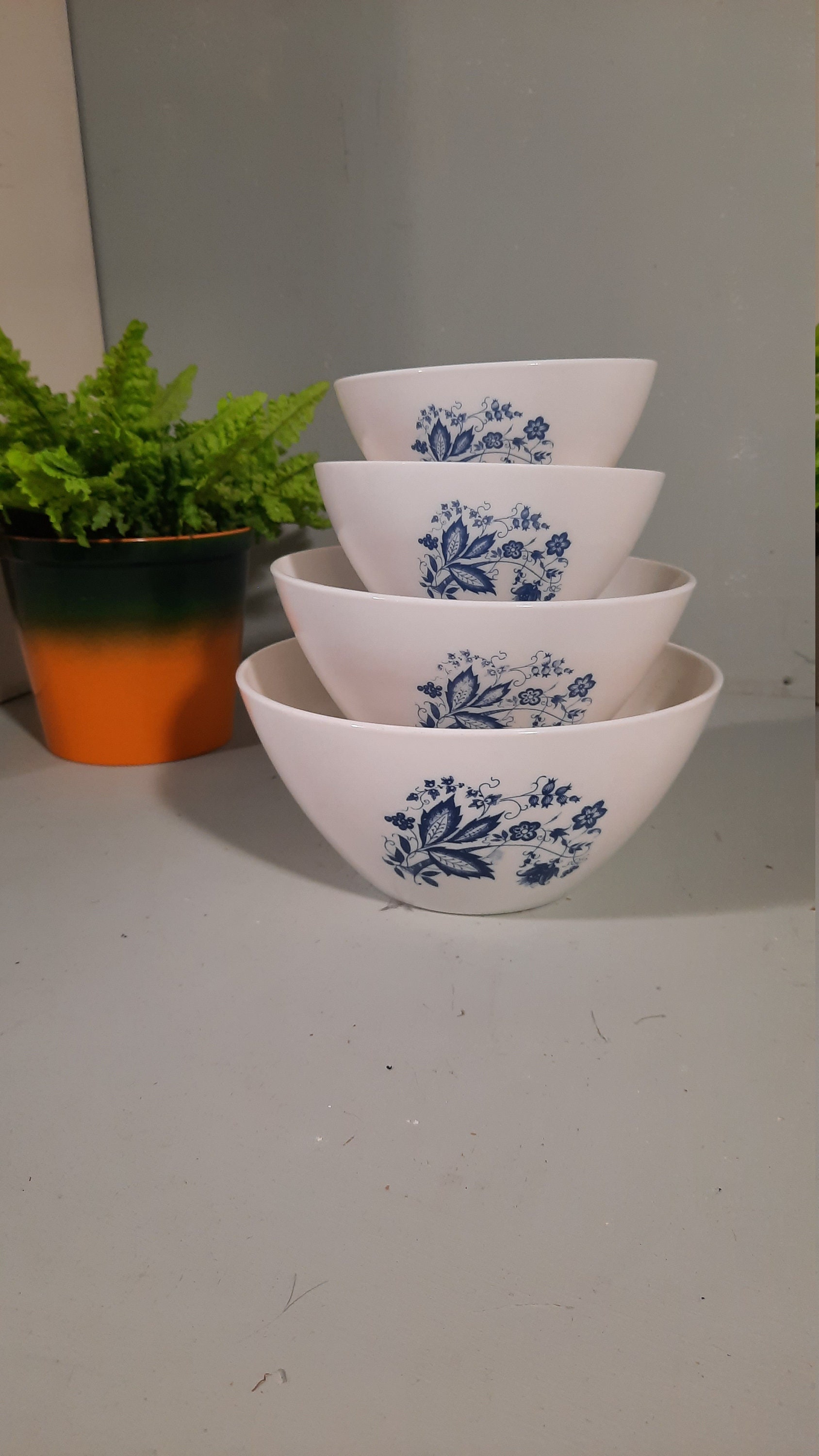 Lot De 4 Tasses Arcopal Modèle Aster En Blanc - Vintage, Parfait Pour Le Café
