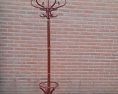Vintage Staande Kapstok in Thonet Style Bordeau- rood  '70 retro