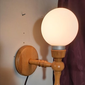 Mid-century Danish design Wall lamp oak vintage