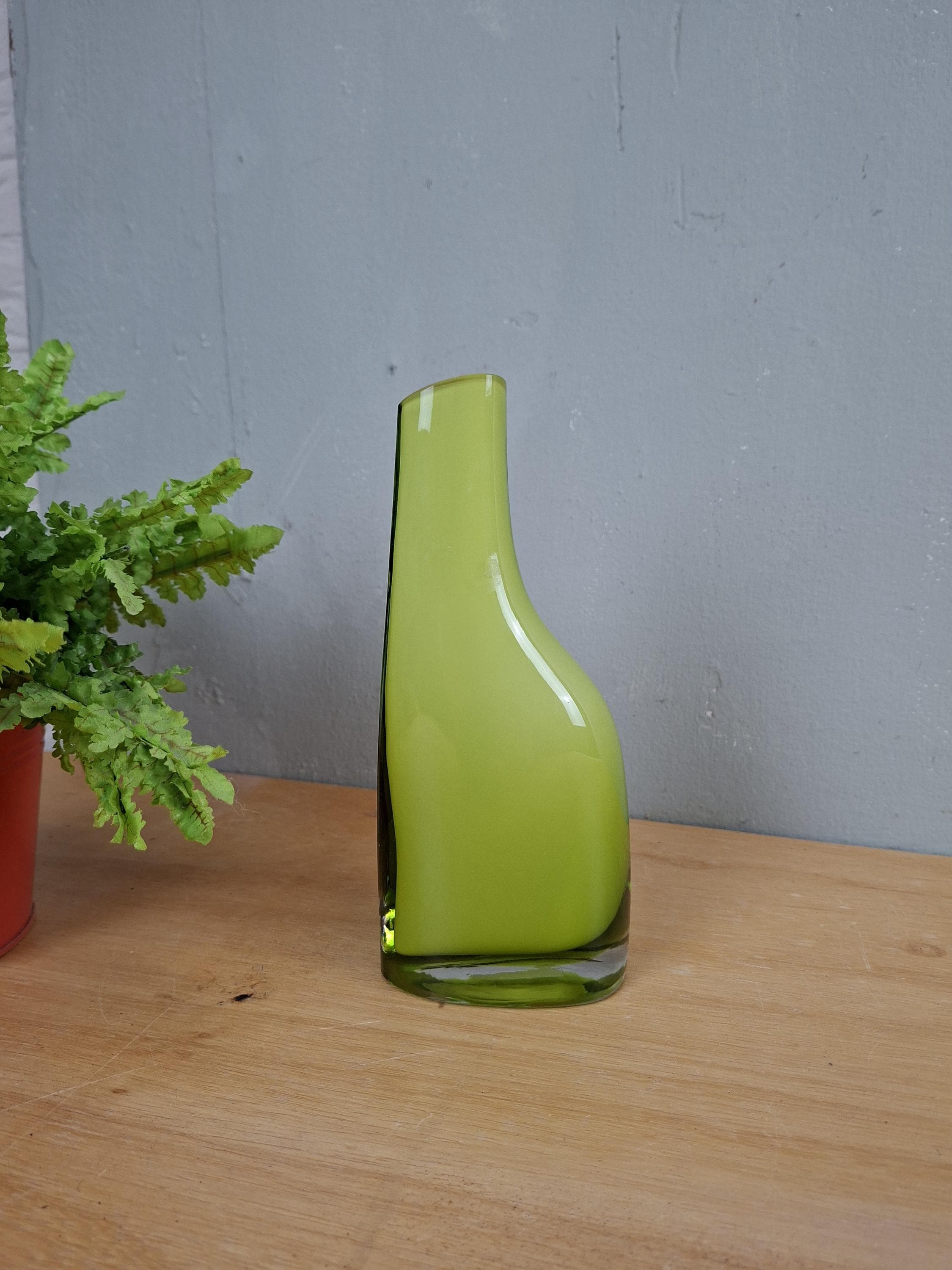 beautiful vintage Ikea Okkso vase green 20 cm