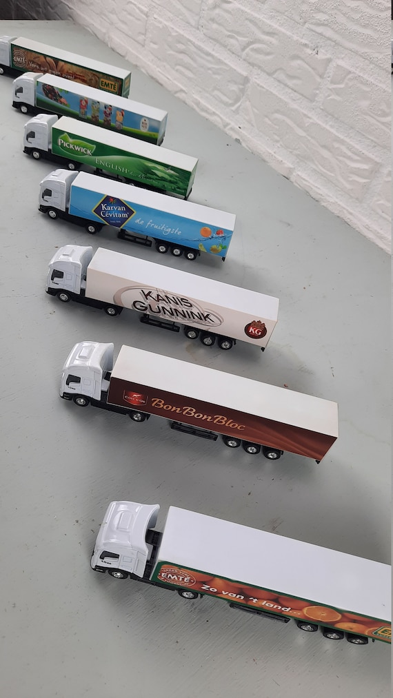 Maquette Miniature Brockway B666 Semi-remorque Vide Fermée - Échelle 1:87 (HO) - Neuf, Fabriqué En Pologne