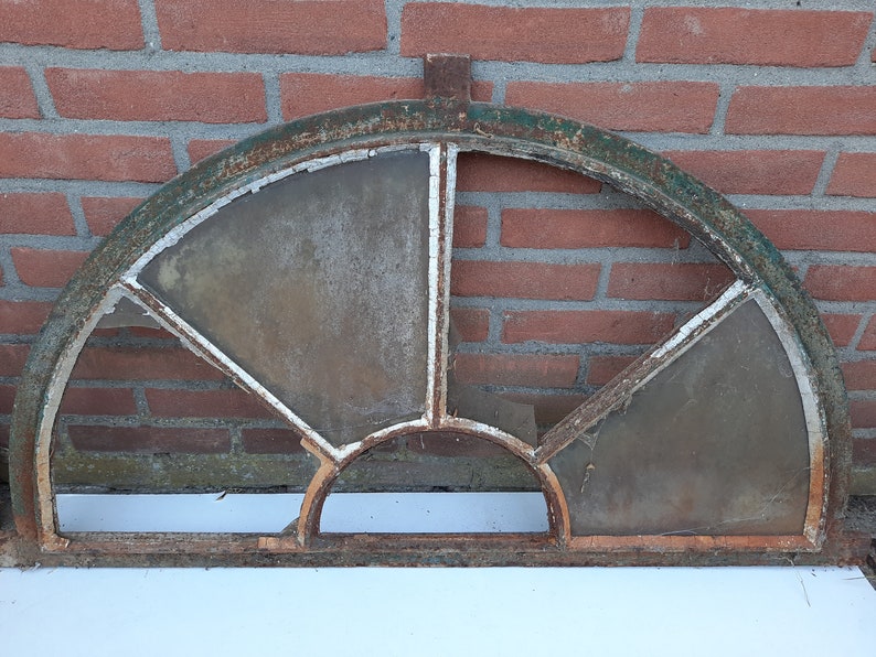 Large old hollands stable window cast iron image 3