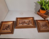 Set van 3 Klassieke Landschap Schilderijtjes in goudkleurige ornamentlijst.