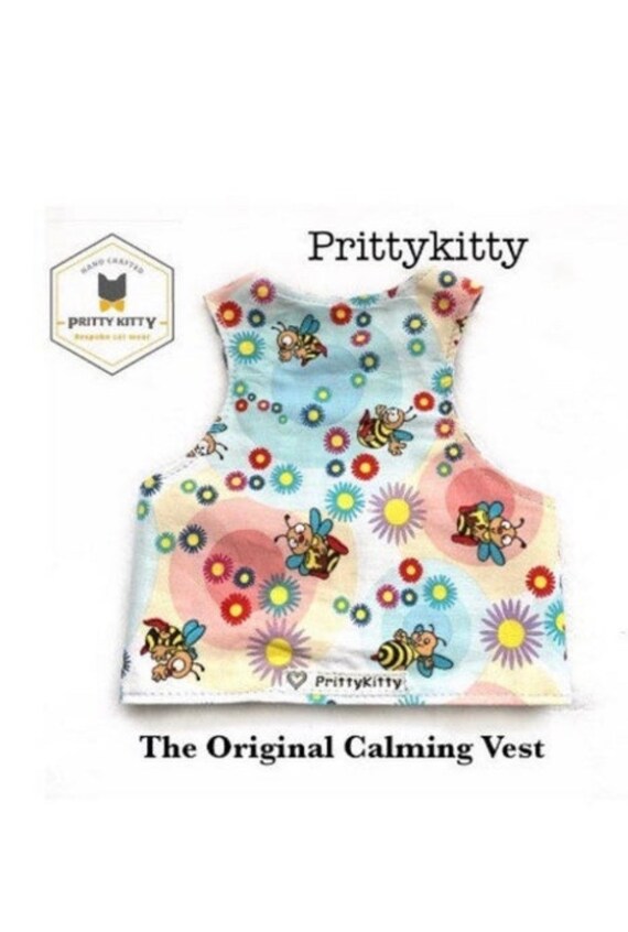 Calming vest for cats suffering with stress aggression or unwanted behaviour Extra soft shirt for all day