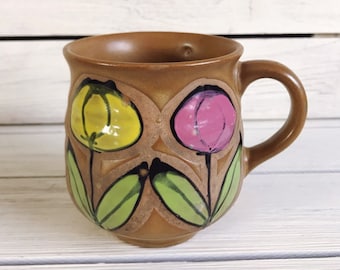 Vintage floral coffee mug / tulip coffee mug / pottery mug