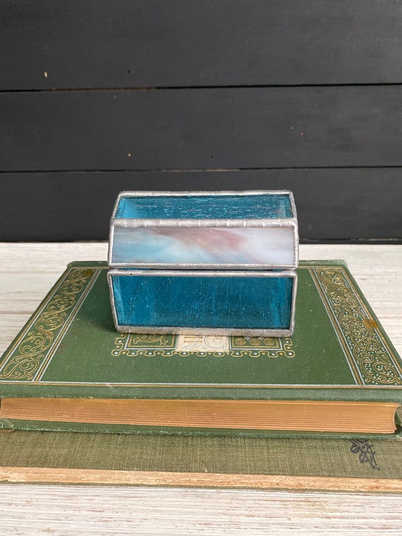 Glass and metal jewelry box / antique stained glas