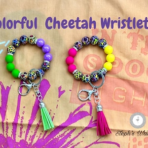 Colorful Cheetah  Beads Wristlet bracelet, Silicone wristlet key ring, bridesmaid gift, Bright Cheetah print beads, Cheetah print wristlet