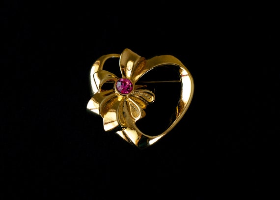Gold heart brooch, vintage Avon gold tone heart a… - image 1