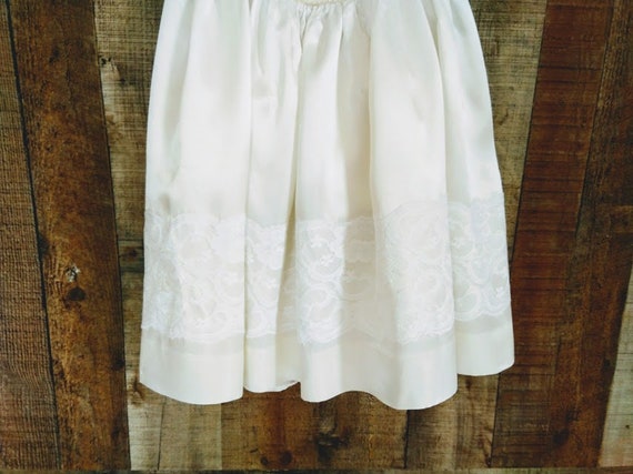 Vintage Girl dress, Satin Ivory dress with lace a… - image 4