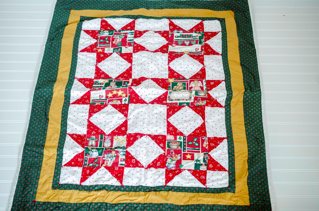 Christmas Vintage Quilt, Vintage Handmade Quilt, Quilt Vintage Wall