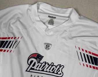 Camiseta vintage Reebok Patriots Sideline para hombre, talla L, color blanco, PlayDry, emitida por el equipo de la NFL.