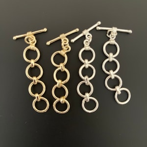 A Pack of 5 pieces of Adjustable Toggles, E-Coated, Designer&#39;s Adjustable Toggles, Available  2 Colors Gold finish and Silver Plated.