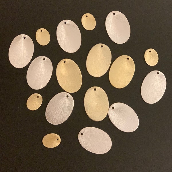 Oval Disc 12-30 Pcs., Single Hole Oval Disc, Gold/Silver Plated Oval Disc, Available in two sizes: 13x10mm, 25x13mm, Hole Size 1mm