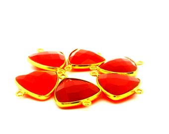 Pingente de ônix vermelho com aro trilhão e duas argolas, banhado a ouro de 15 mm e prata esterlina 925, 1 peça