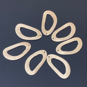 A Pack of 10 Pcs.  Gold Finish one Hole Finding , E-coated, Brushed Finish,    Finding Size: "20mmX38mm"G#94