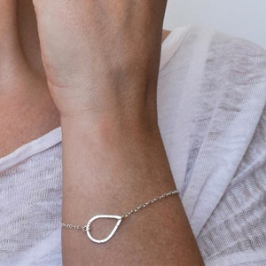 Silver Teardrop Bracelet Adjustable Fit Stacking bracelet Hammered Finish Recycled Silver Dainty Chain Bracelet image 1