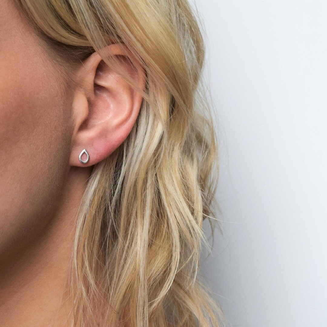Teardrop Stud Earrings Tiny Silver Stud Earrings Raindrop Earrings - Etsy