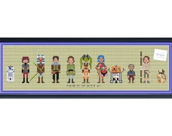 Peut inclure: Une broderie au point de croix encadrée représentant des personnages pixélisés d'une franchise de science-fiction. Les personnages sont disposés en rangée sur un fond vert clair, avec une bordure bleue. Le texte "FORCES OF DESTINY" est en bas.