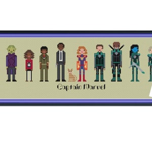 Pode incluir: Padrão de ponto cruz com um grupo de personagens do filme Captain Marvel, incluindo a Capitã Marvel, o gato Goose e outros membros dos Kree e Starforce. O padrão é emoldurado em uma moldura preta com um passe-partout roxo.