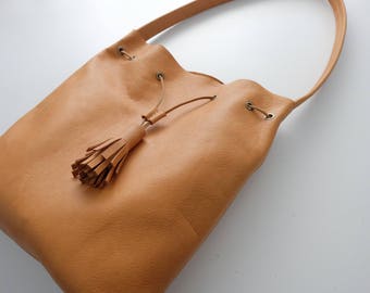 Tan Flat Bucket Bag - Leather Bucket Bag, Tan Leather purse, Book bag, Everyday tote