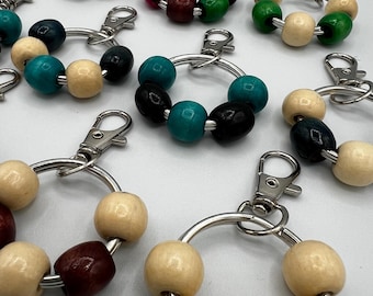 Quiet focus, Elegant Style: Fidget Key Ring for Adults