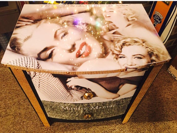 Marilyn Monroe - Marilyn Monroe Decor - Bedroom Furniture - Elvis
