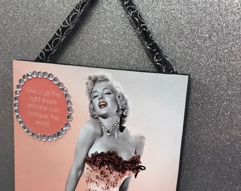 Marilyn Monroe - marilyn monroe decor - marilyn monroe gifts - elvis presley - marilyn monroe art - jewelry hanger - marilyn wall decor - au