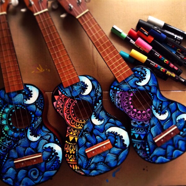 Waves & mandala ukulele