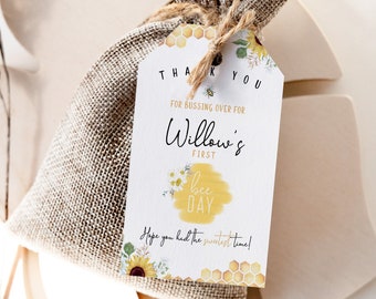 Bee sunflower thank you tags. Bee day thank you. Editable thank you labels. Editable Corjl. Digital printable. DIY thank you.