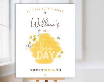 Bee welcome poster. Bee day. Editable bee day party sign. Bee birthday welcome sign. Any age. Corjl. Digital printable.