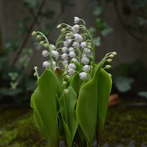 composition de table de fleurs de muguet, en pâte polymère florale (porcelaine froide)
