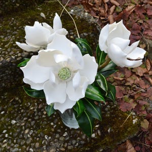 Magnolia from floral polymer clay