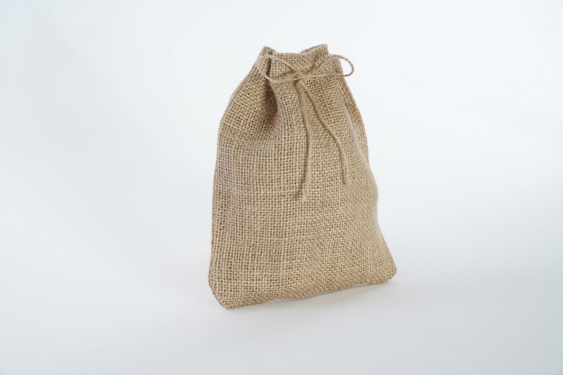 Natural Vegan Jute Rustic Burlap,jewelry package bag,Party Recycle Bag Wedding Gift Bags Spice Bag,Drawstring Sacks 20 Pcs 7x9 17X22 cm
