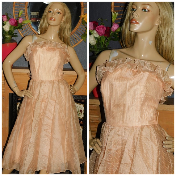 Vintage 80s does 50s Vera Mont Peach Blush Nude SWISS DOT Full Skirt Princess Prom Party Wedding Bridesmaid Dress 10 S 1980s Cupcake