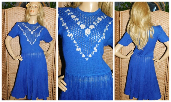 Vintage 1930s Blue Cream KNIT Day Dress Embroidere