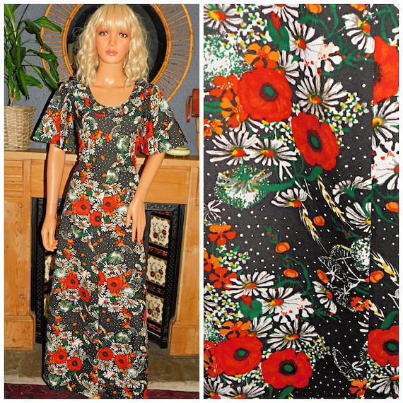 Vintage 70s Black Multicoloured POPPY Daisy FLORAL Print WING Slvd Maxi Dress 10 S 1970s Kitsch