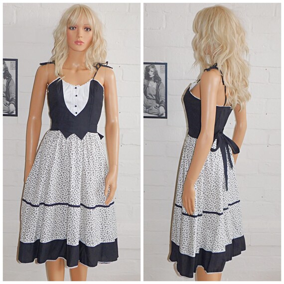 Vintage 70s Black/White DITSY FLORAL Cotton Contrast Pinnafore Dress 6 Xs Xxs 1970s Pin Up Sun Summer