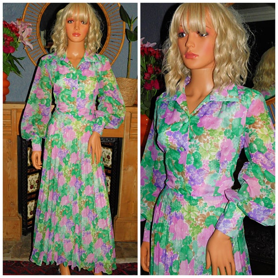 Vintage 70s Multicoloured SPRING FLOWER POWER Floral Knife Pleated Maxi Dress 14 16 M L 1970s