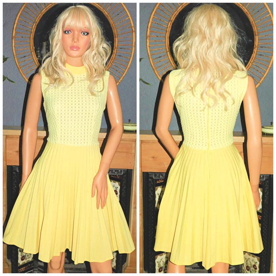 Vintage 60s Yellow ACCORDION Pleated Mini Mod Scooter Dress 10 S 1960s Dolly Modette