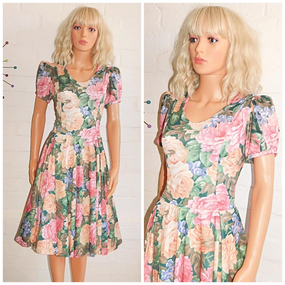 Vintage 90s does 50s PASTEL FLORAL Print Tea Dress 12 M 1990s Swing