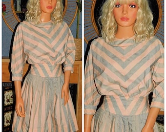 Vintage 50s Peach Grey CHEVRON STRIPED Batwing Blouson Day DRess 10 S 1950s Mid Century