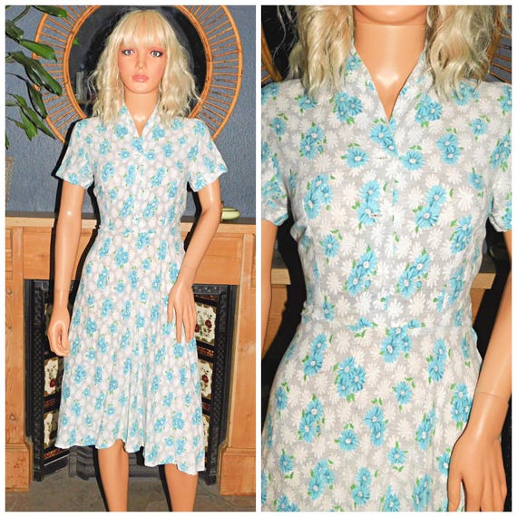 Vintage 40s Blue White Grey DAISY Floral Print Tea Dress 10 S 1940s