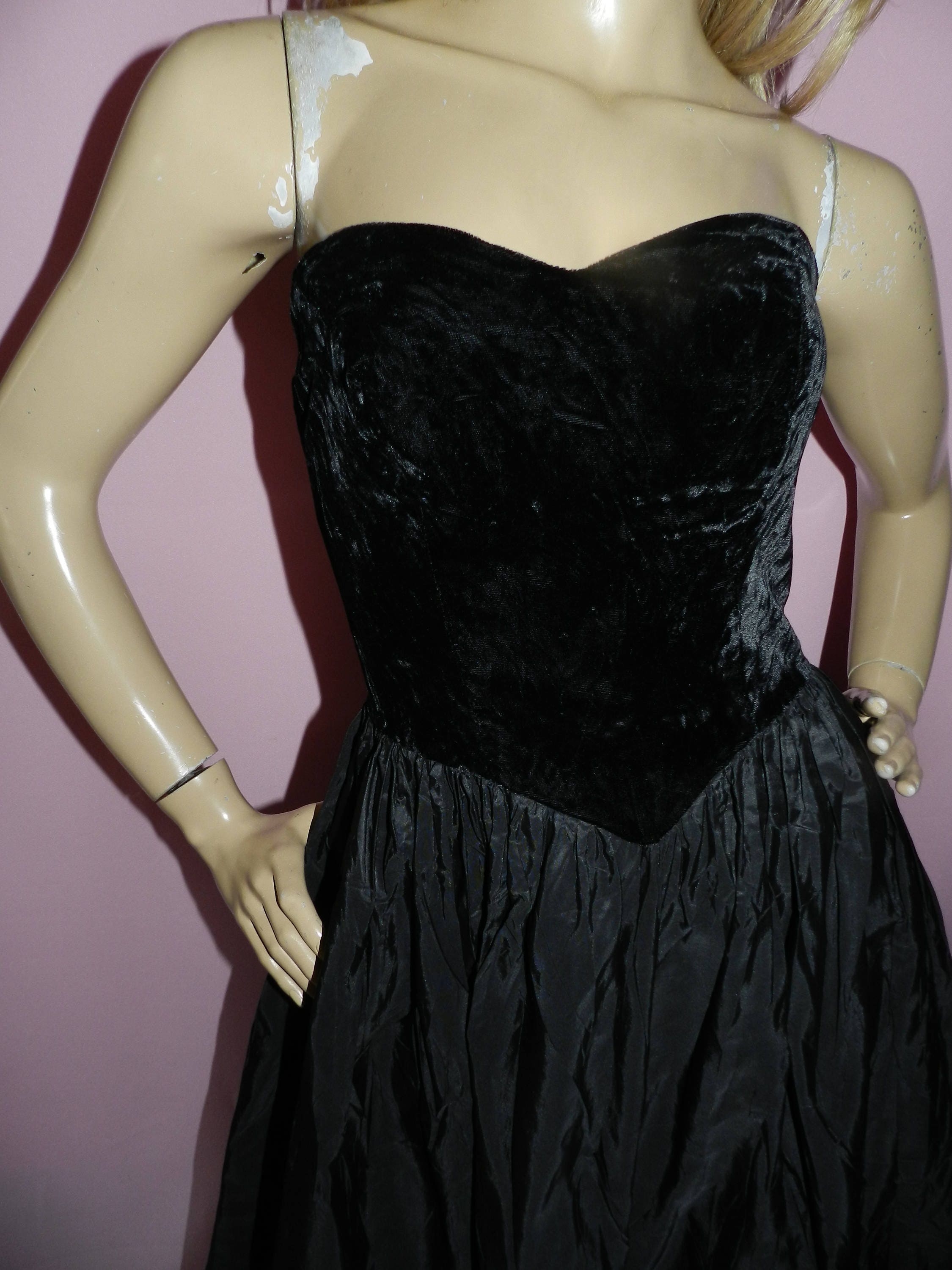 Vintage 80s Black VELVET STRAPLESS Princess Prom Party dress 4-6UK 0 ...