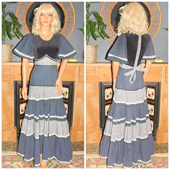 Vintage 70s BOHEMIAN DITSY Floral Contrast Tiered Wing Slvd Maxi Dress 8 10 S 1970s FOLK Hippy Hippie Festival Boho Prairie Black/white