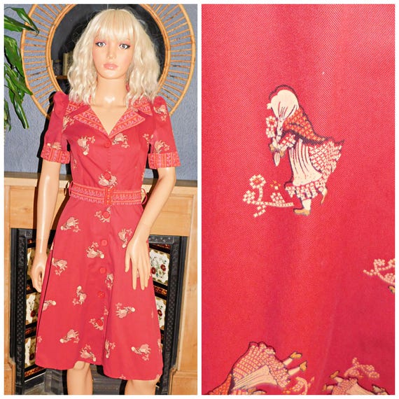 Vintage 70s Red CONTRAST NOVELTY Old Lady Print Day Dress 6 8 Xs 1970s Kitsch 40s Revival